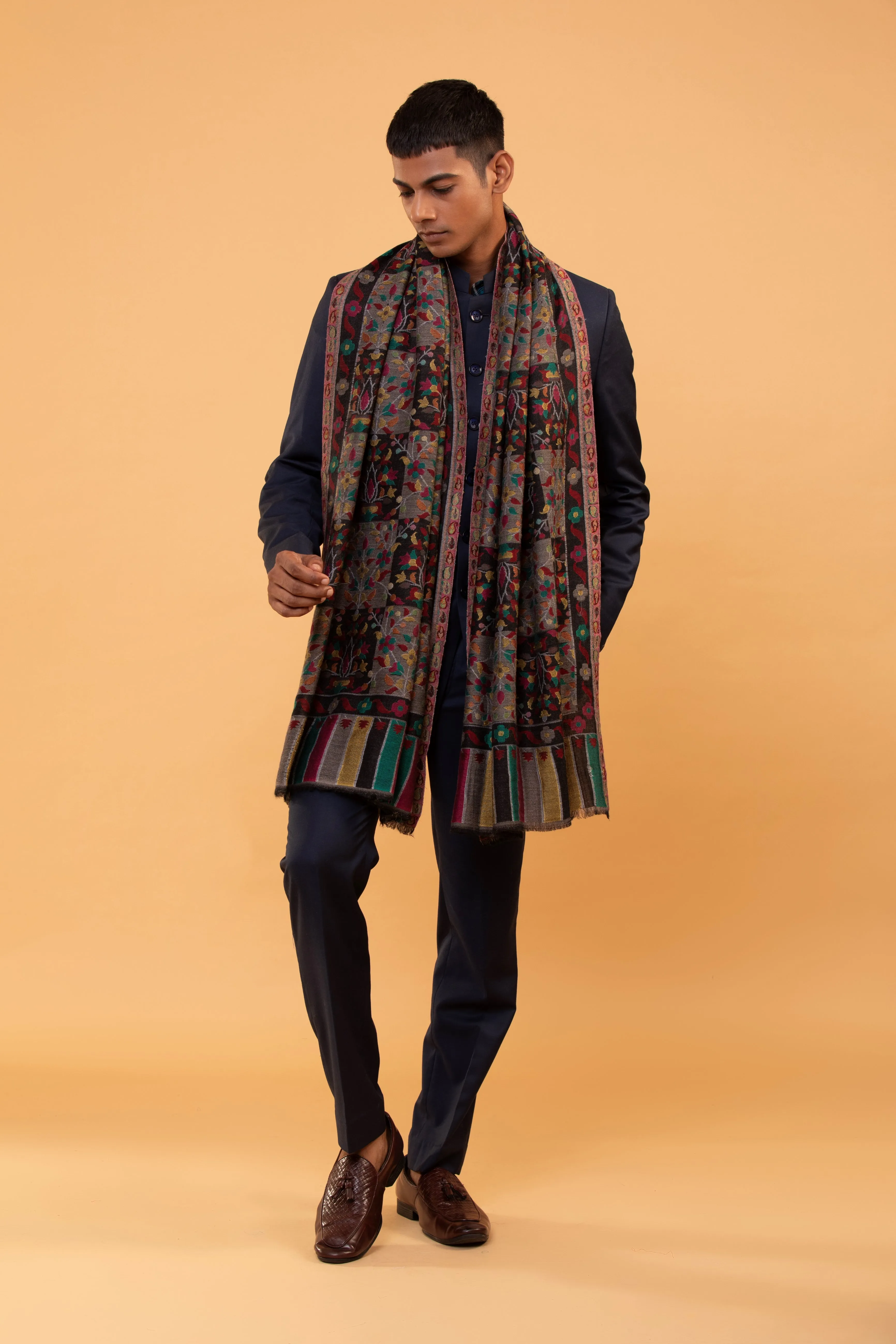 Box Buta Black Shawl with Multi-Leaf Kani Woven Design