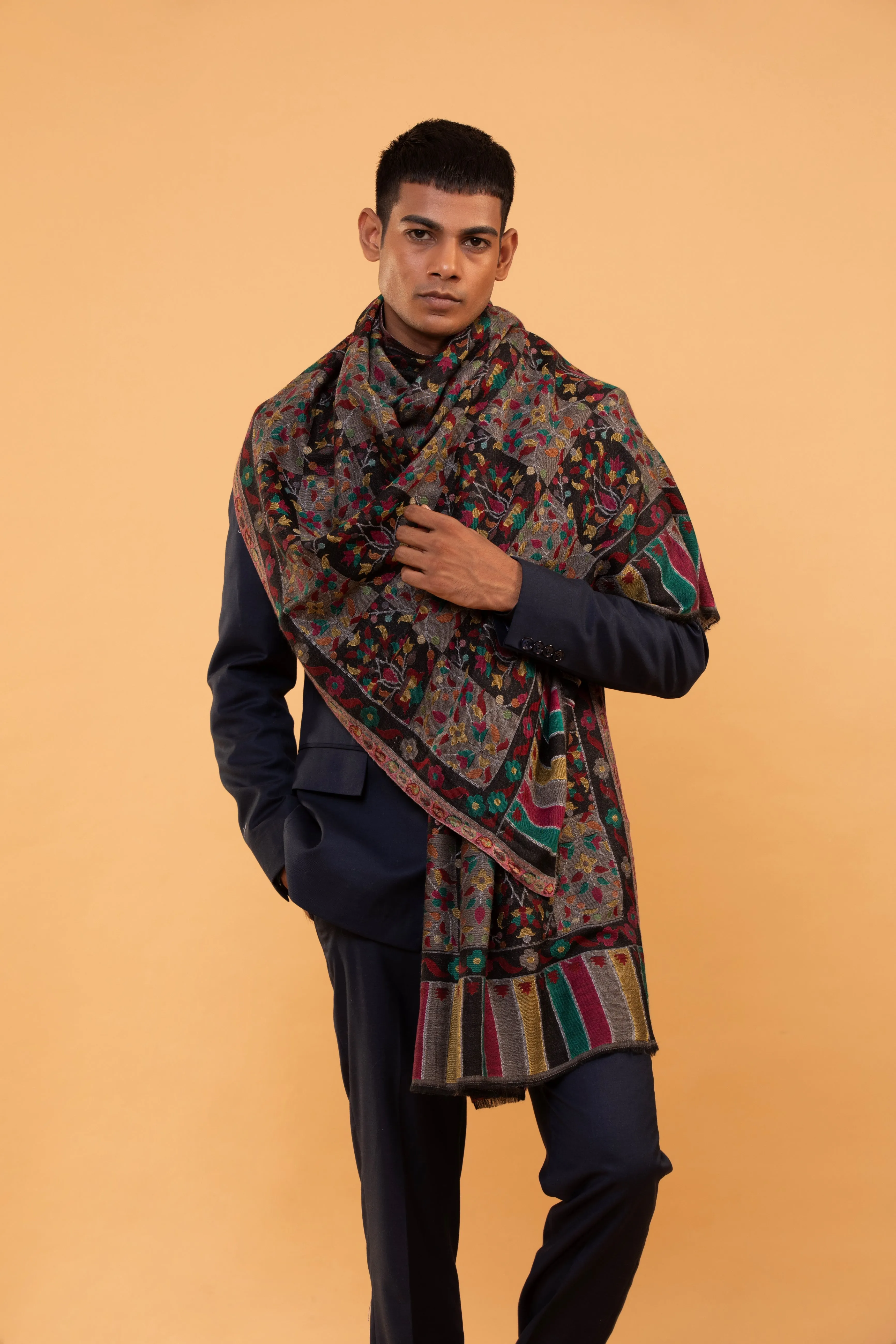 Box Buta Black Shawl with Multi-Leaf Kani Woven Design