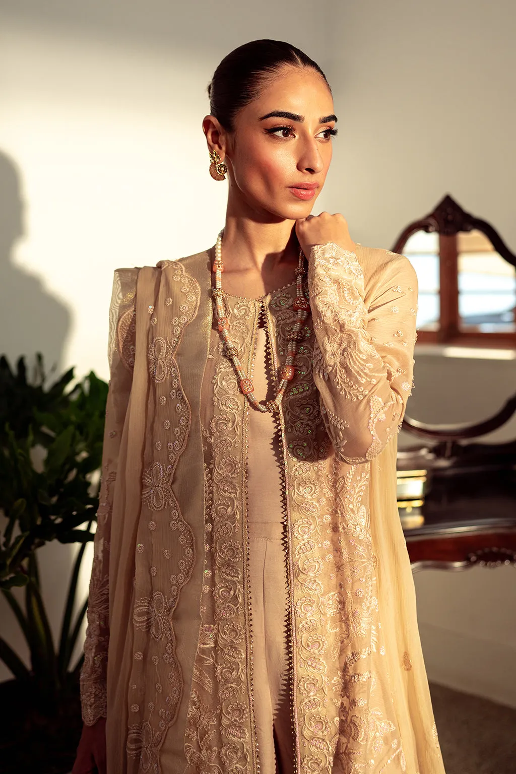 Neeshay Dastaan Luxury Formals – Naaz